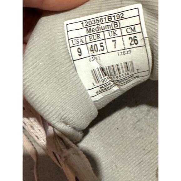 Brooks Ghost 14 Women’s Running Shoes White Pink Purple Size 9 Neutral - Picture 2 of 9